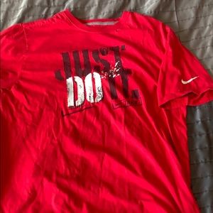 Men’s Nike Shirt